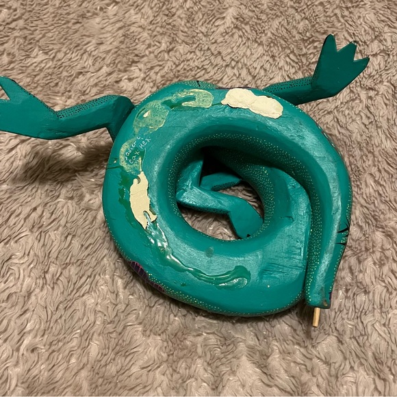 Iguana Alebrije Wood sculpture folk art Oaxaca, Mexico Javier C - Picture 7 of 11